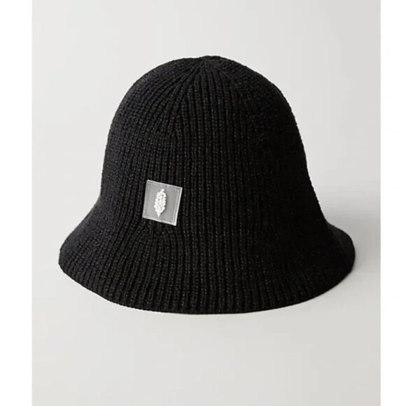 New Free People Reflective Bell Beanie Bucket Hat One Size NWOT - Picture 3 of 9